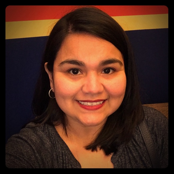 Meet your Posher, Crystal - Picture 1 of 1